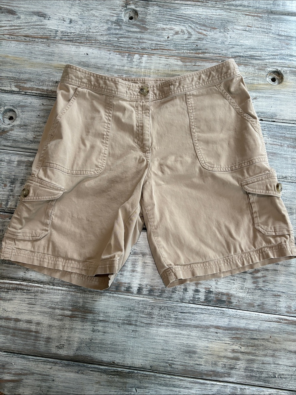 As new, LL Bean favorite fit khaki shorts, size 12